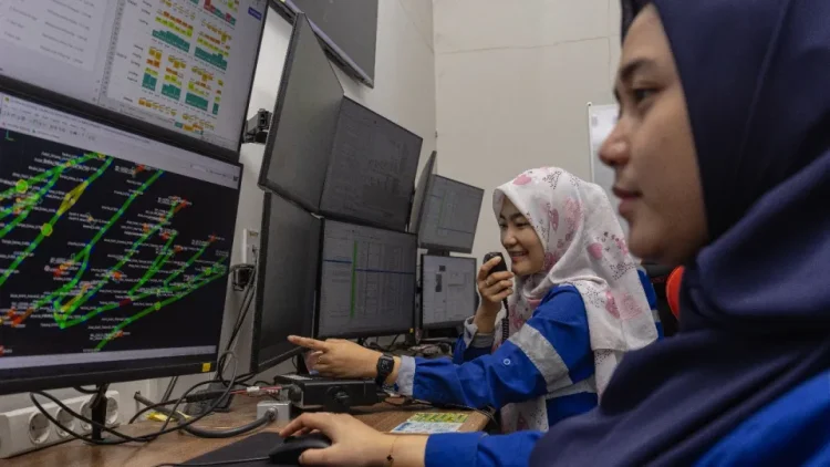 Ilustrasi Perempuan bekerja di sektor panas bumi