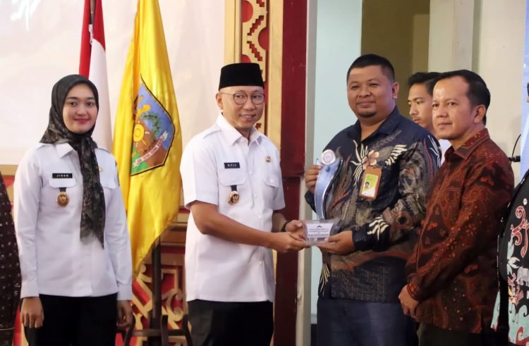 PGE Ulubelu Sabet Penghargaan CSR Platinum dari Pemprov Lampung atas Komitmen Keberlanjutan