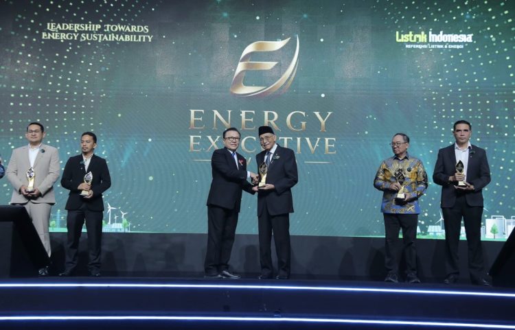 Dukung Eksplorasi Panas Bumi Indonesia, Founder PT Geoservices Raih Energy Executive Award 2026