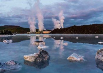 Rahasia Islandia Jadi Negara Maju: Panas Bumi, Listrik Bersih, dan Industri