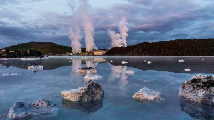 Rahasia Islandia Jadi Negara Maju: Panas Bumi, Listrik Bersih, dan Industri